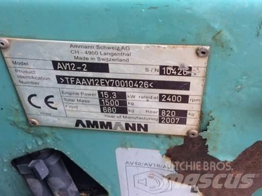 Ammann AV12-2 双轮压路机