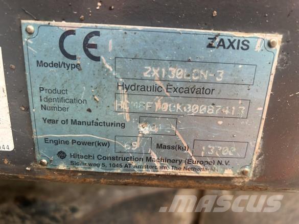 Hitachi ZX130 - 3 履带挖掘机