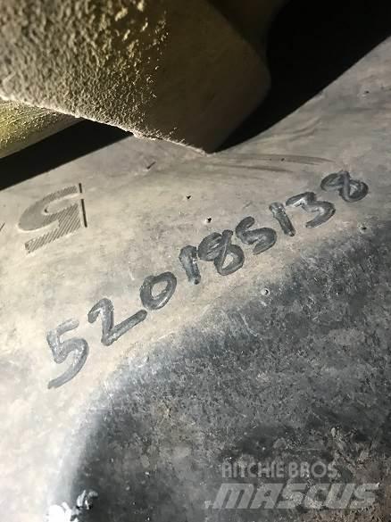  TYRES 轮胎、车轮和轮圈