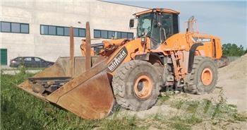 Doosan DL550-5 轮式装载机