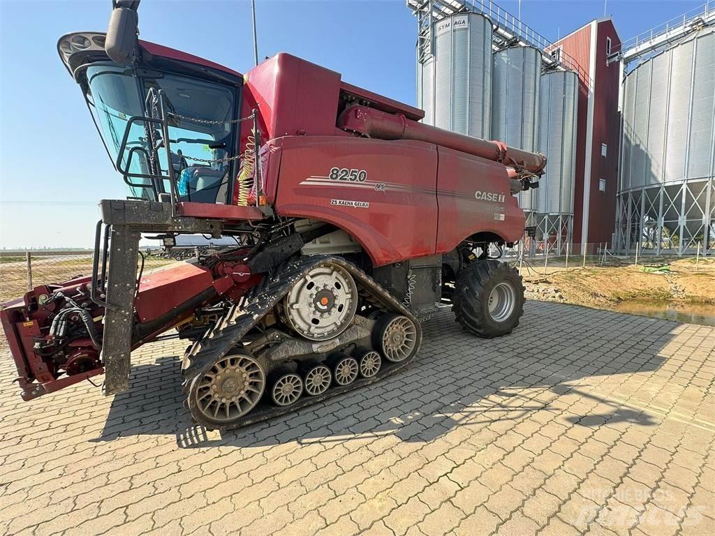 Case IH IH 8250 联合收割机