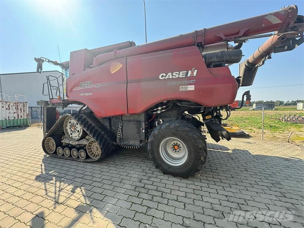 Case IH IH 8250 联合收割机