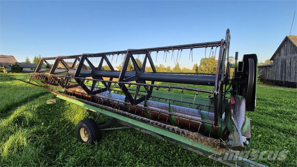 John Deere 1177 联合收割机