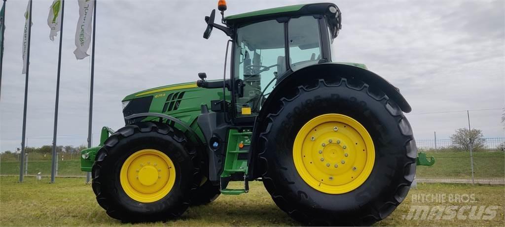 John Deere 6215R 拖拉机/农用车