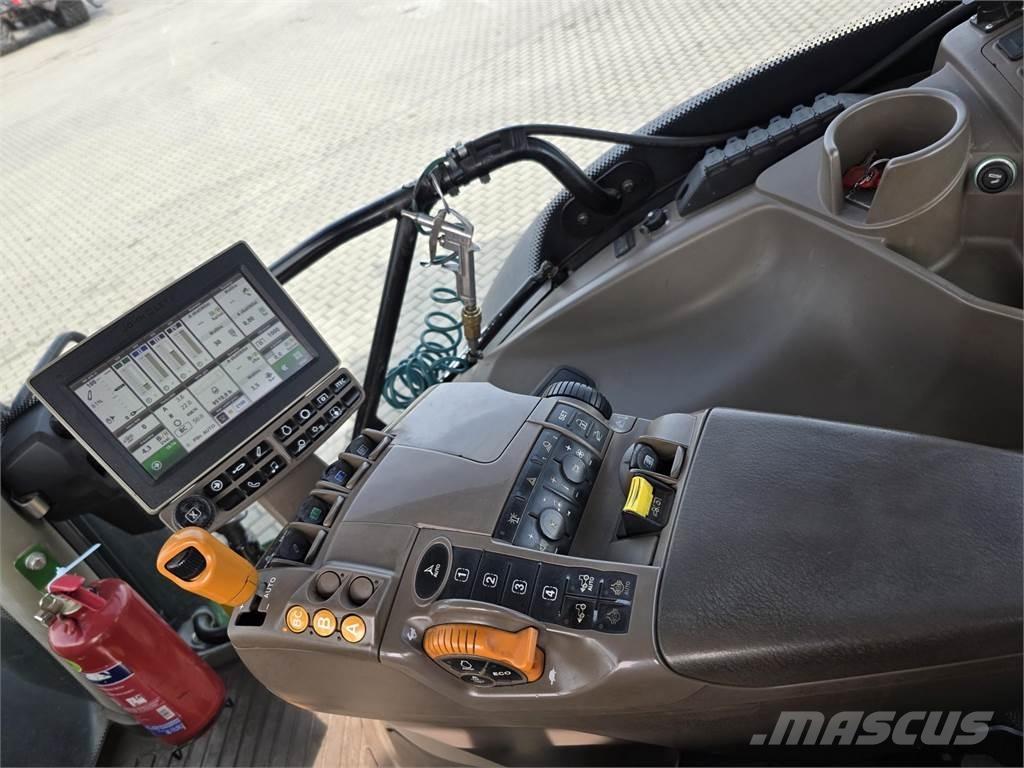 John Deere 6215R 拖拉机/农用车