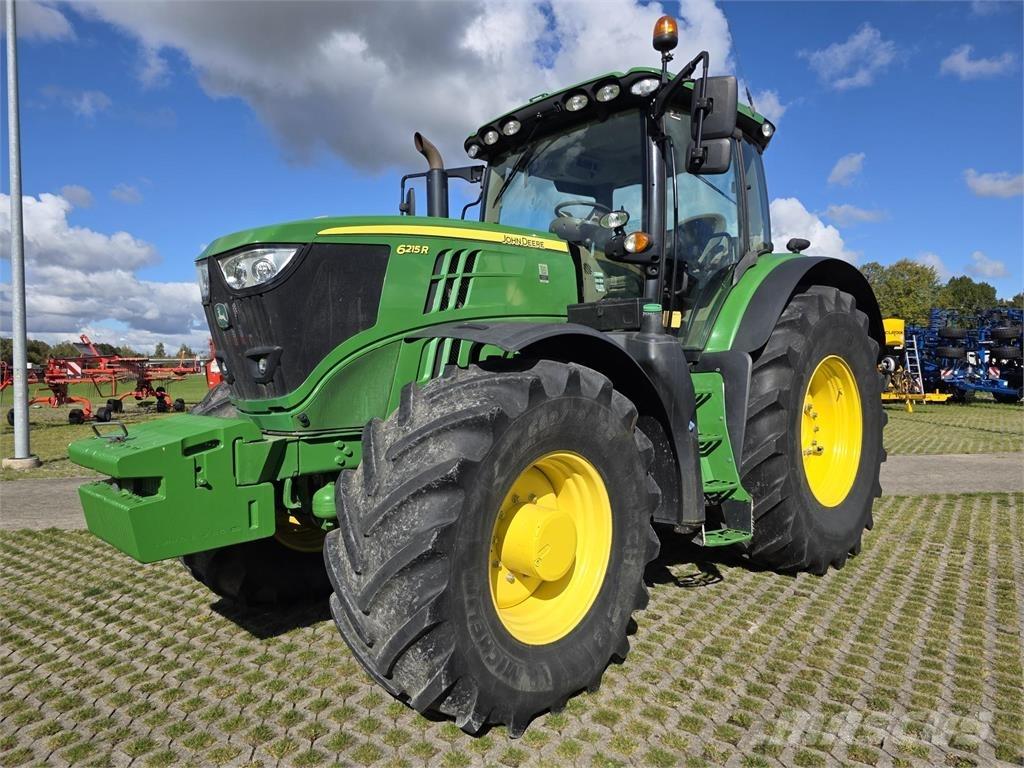 John Deere 6215R 拖拉机/农用车