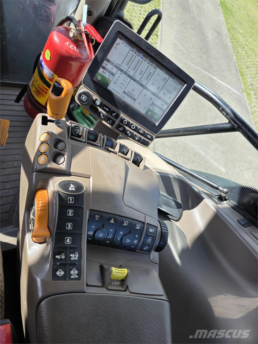 John Deere 6215R 拖拉机/农用车