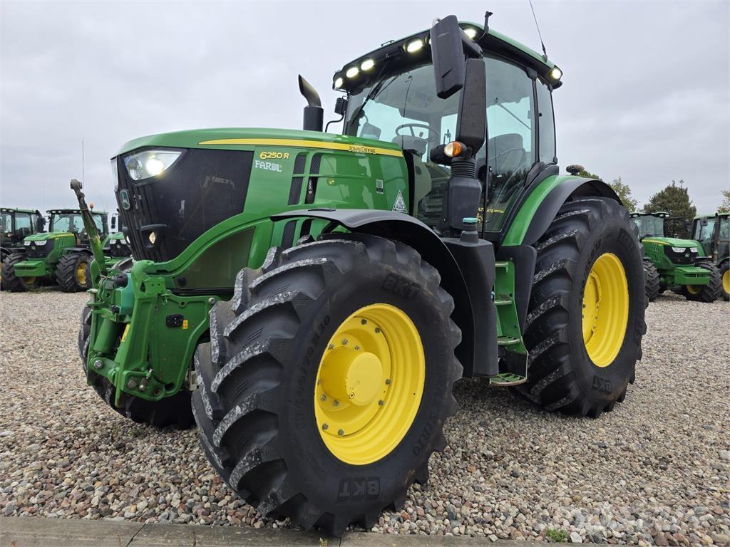 John Deere 6250R 拖拉机/农用车