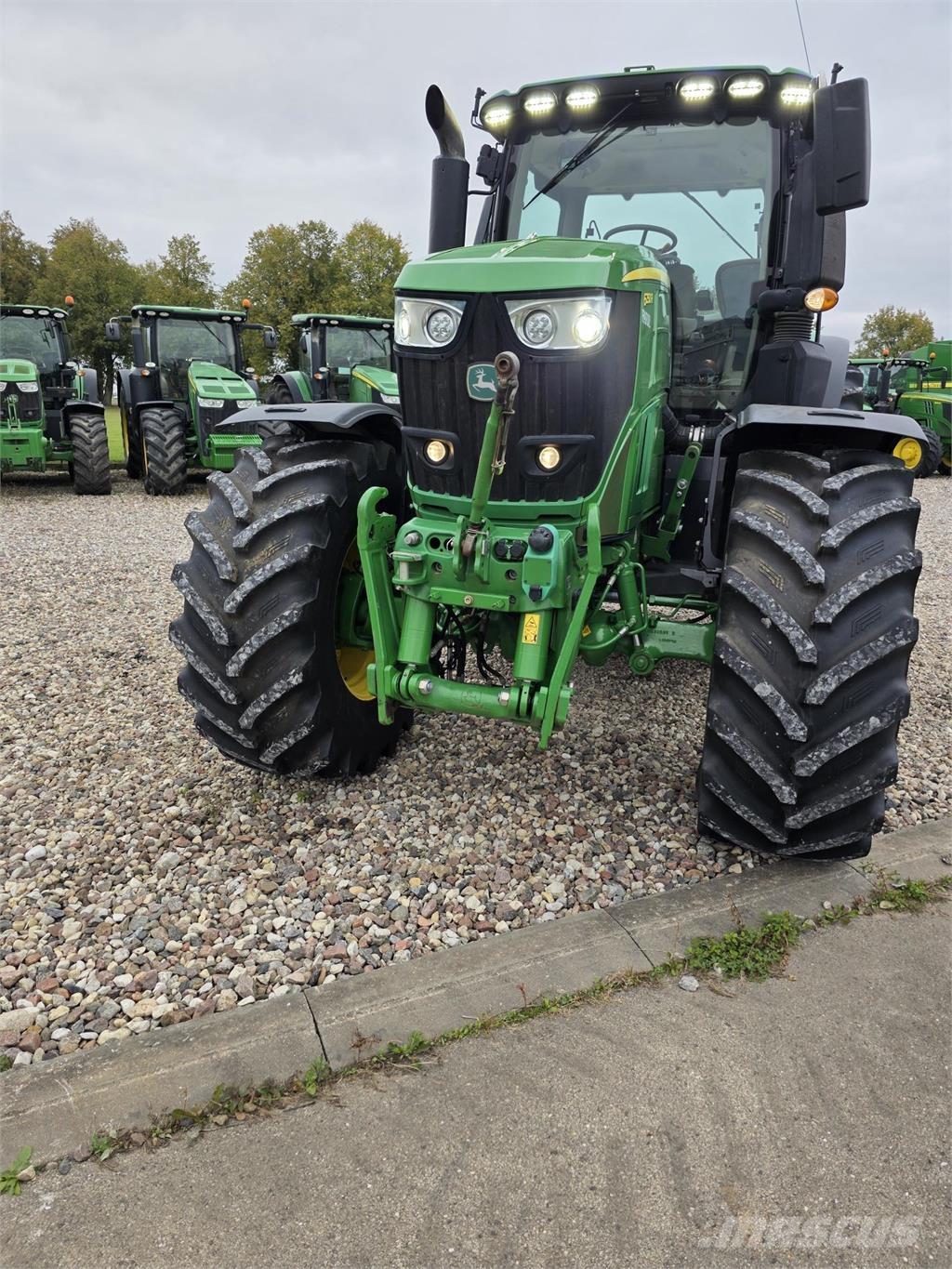 John Deere 6250R 拖拉机/农用车