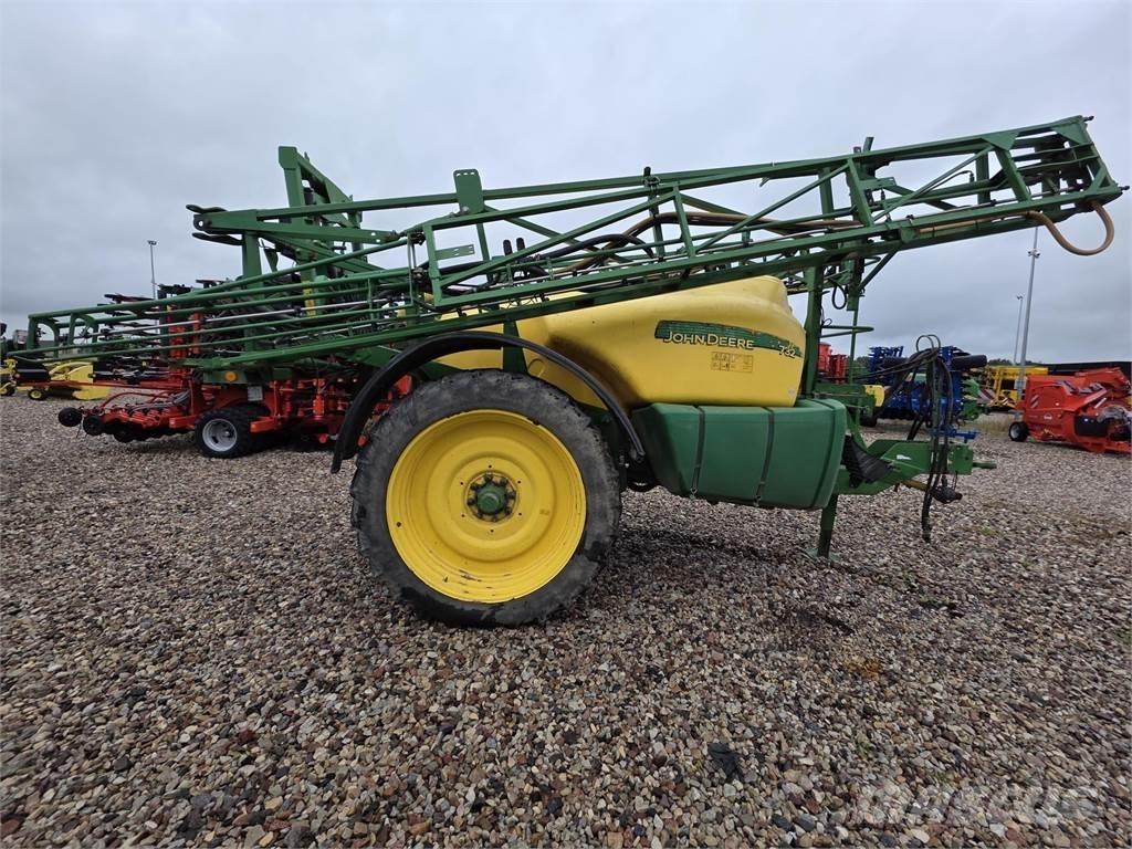 John Deere 732 喷雾器