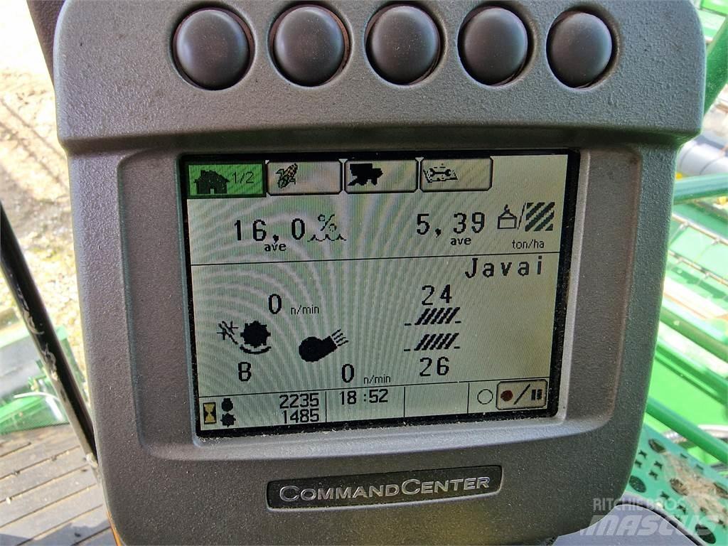 John Deere S690 联合收割机