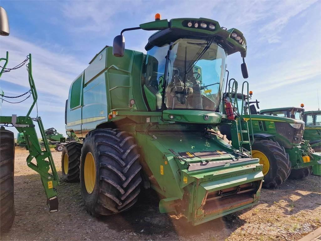 John Deere T660 联合收割机