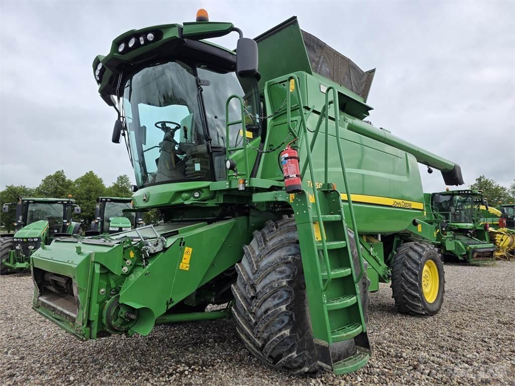 John Deere T660 联合收割机