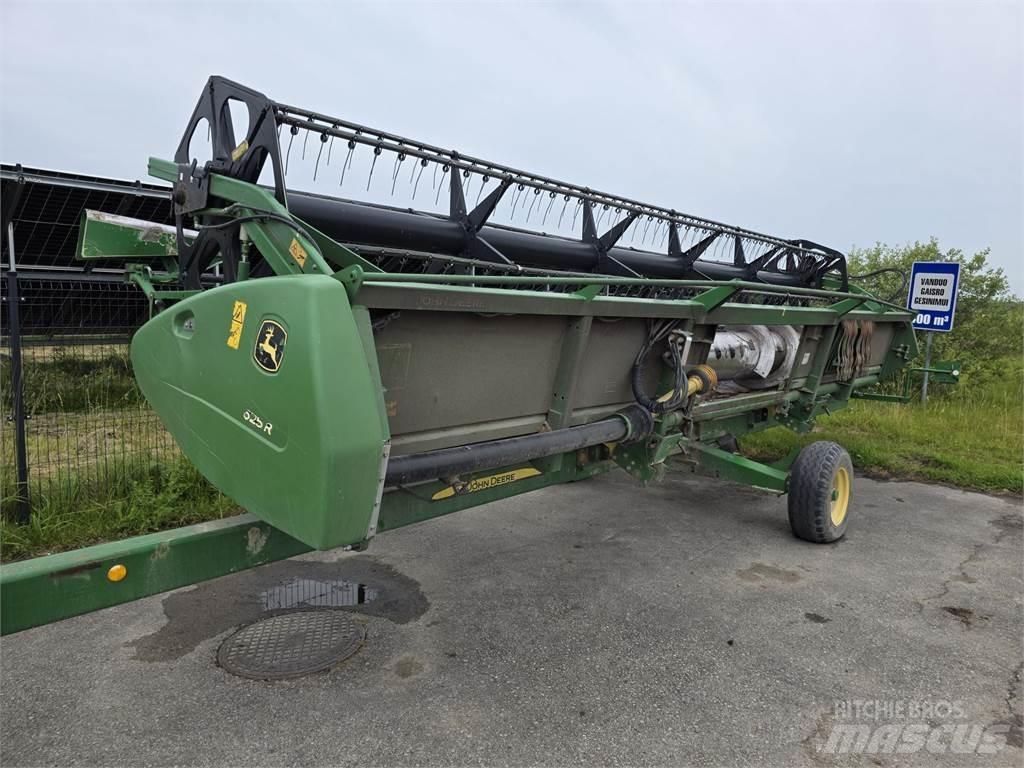 John Deere T670 联合收割机