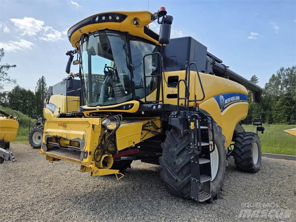 New Holland CX8.80 联合收割机
