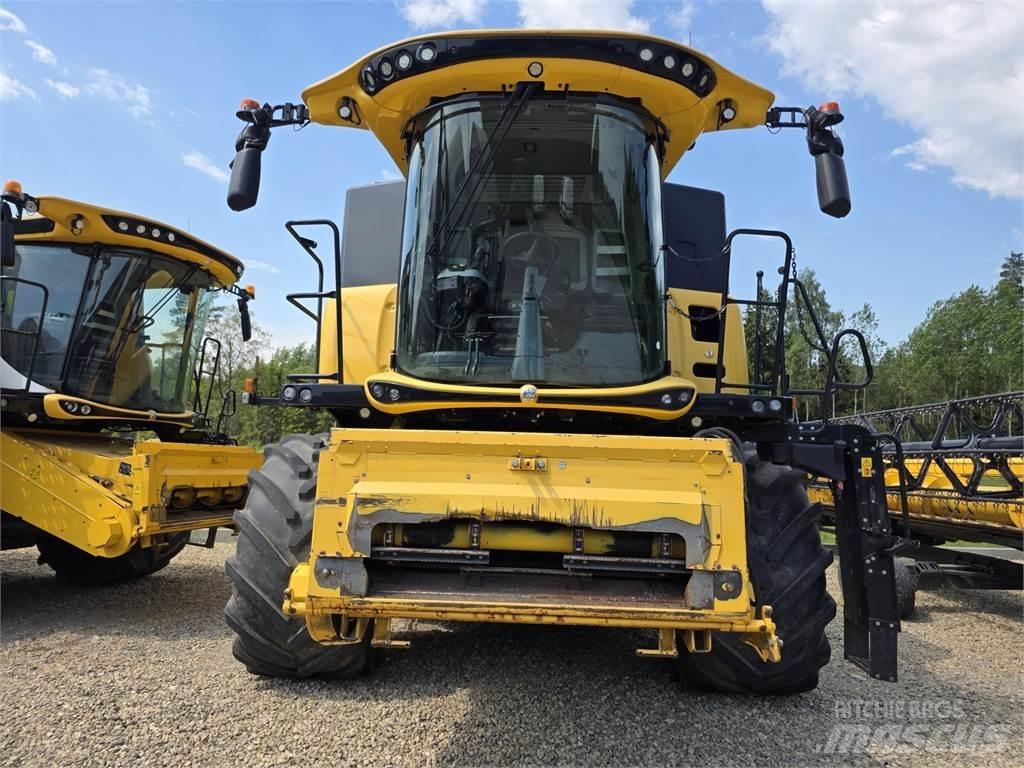 New Holland CX8.80 联合收割机