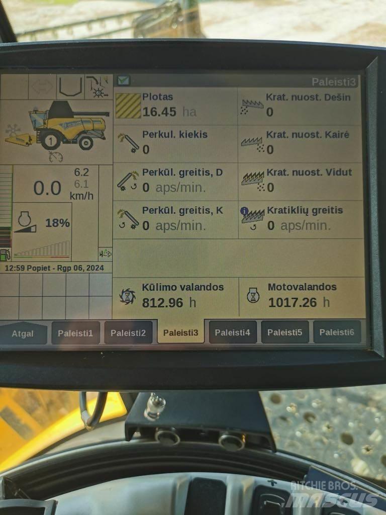 New Holland CX8.85 联合收割机