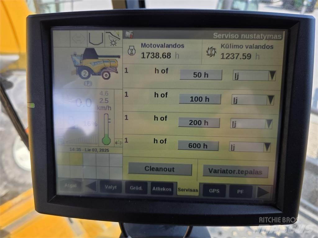 New Holland CX8.85 联合收割机