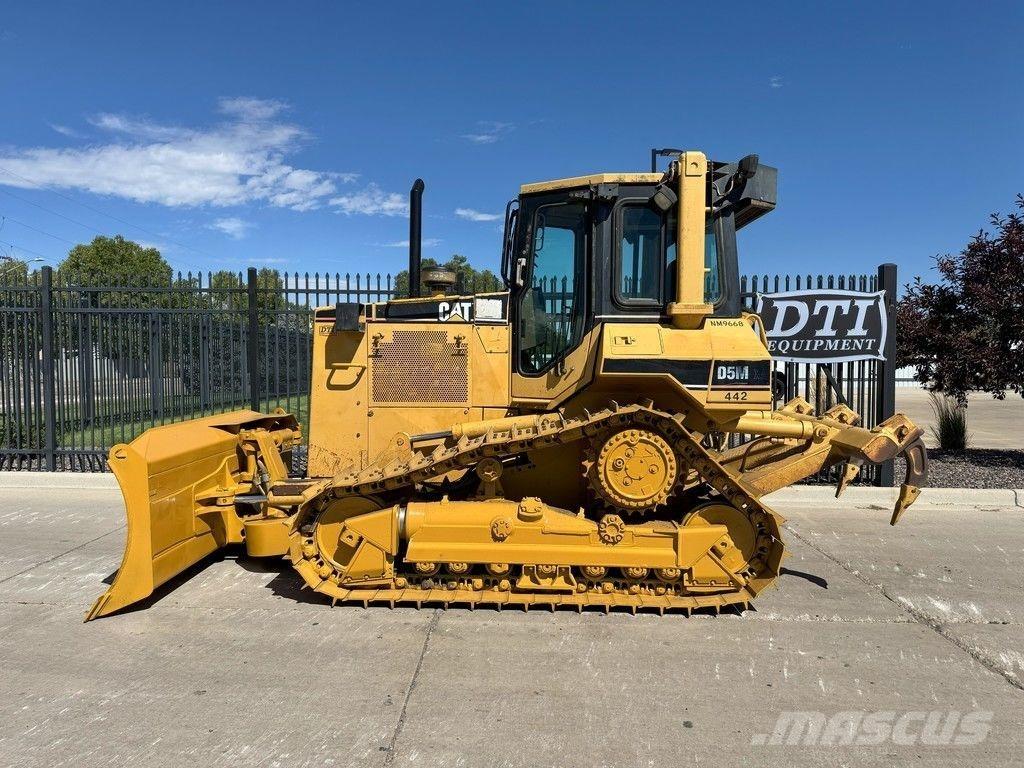 CAT D5M XL 履带式推土机