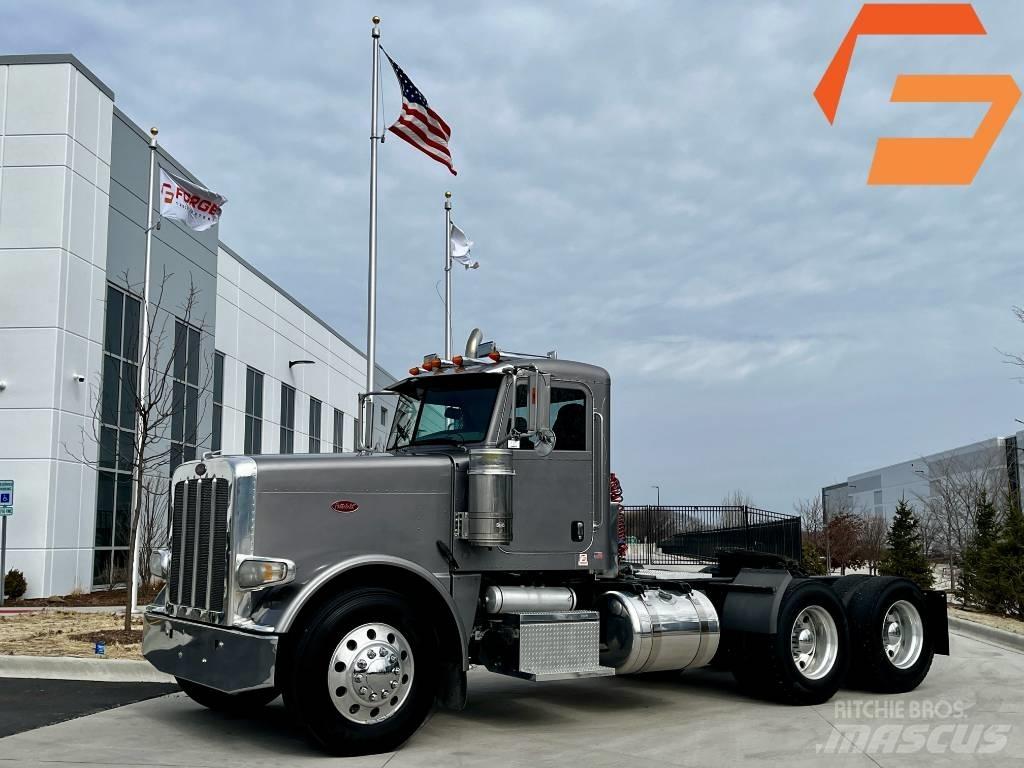Peterbilt 389 牵引车