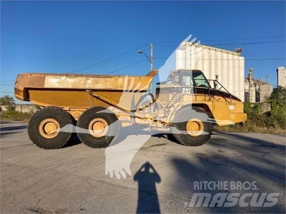 CAT 740 铰接式自卸车