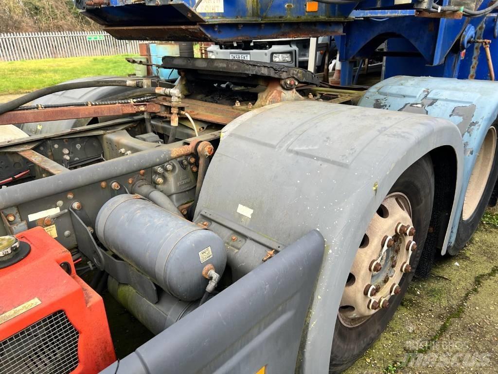 Scania R 124 L 420 牵引车