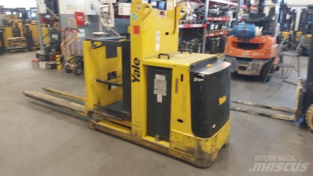 Yale MO10E 低架装载机