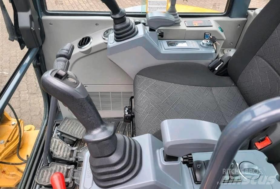 XCMG XE35E 小型挖掘机
