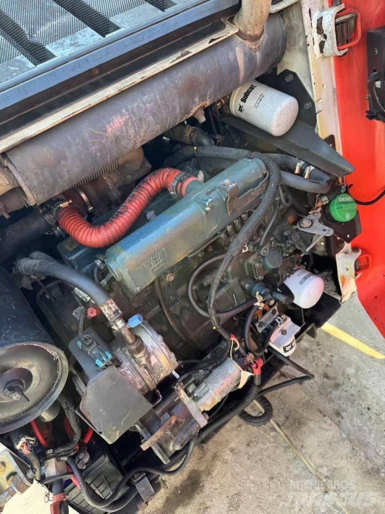 Bobcat S 185 滑移装载机