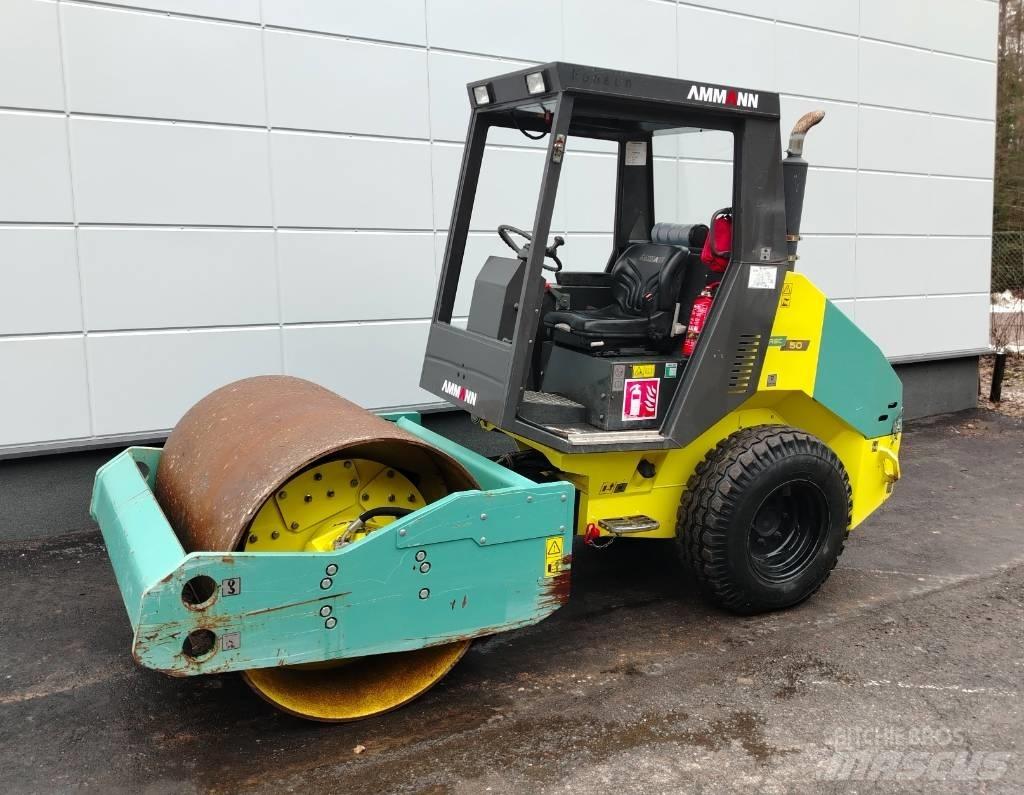 Ammann ASC 50 单轮压路机