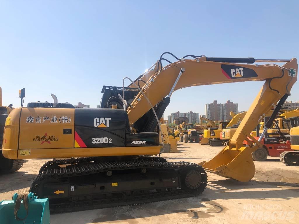 CAT 320 D 2 中型挖掘机