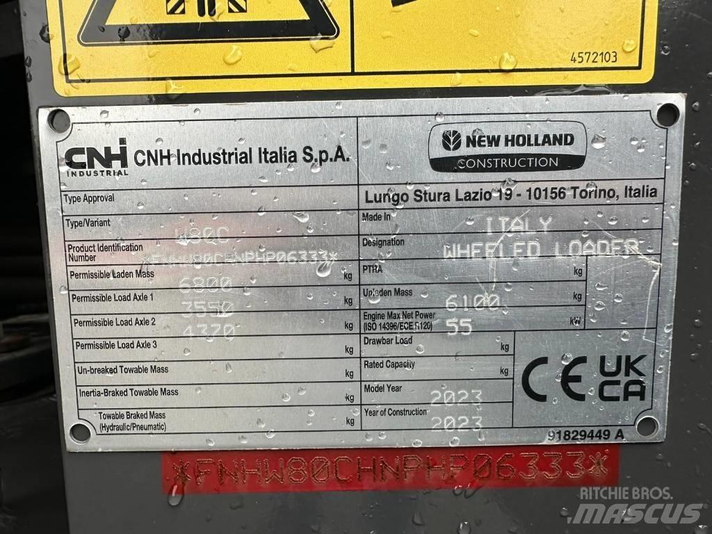 New Holland W 80 C 多功能装载机