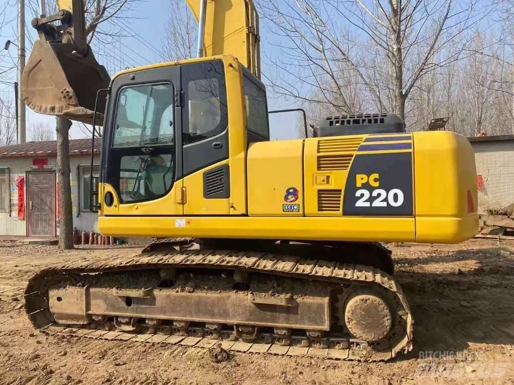 Komatsu pc220-8 履带挖掘机