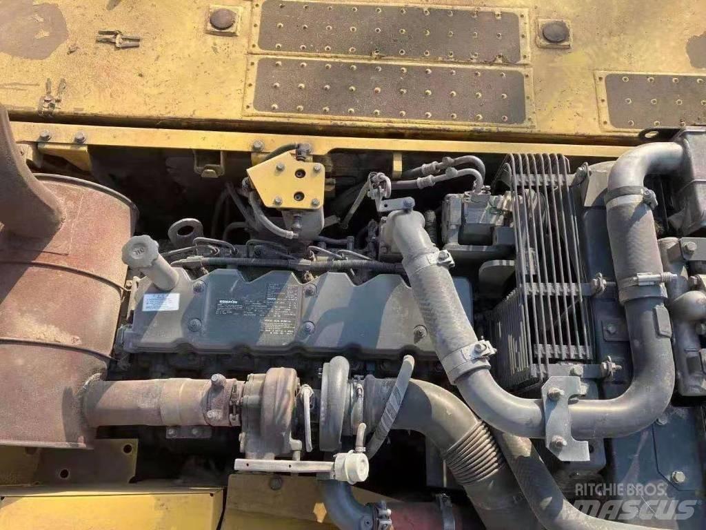 Komatsu pc220-8 履带挖掘机