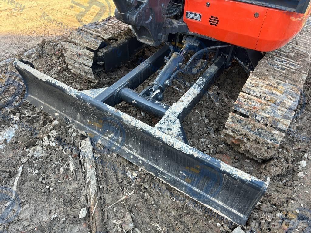 Kubota U 35 小型挖掘机