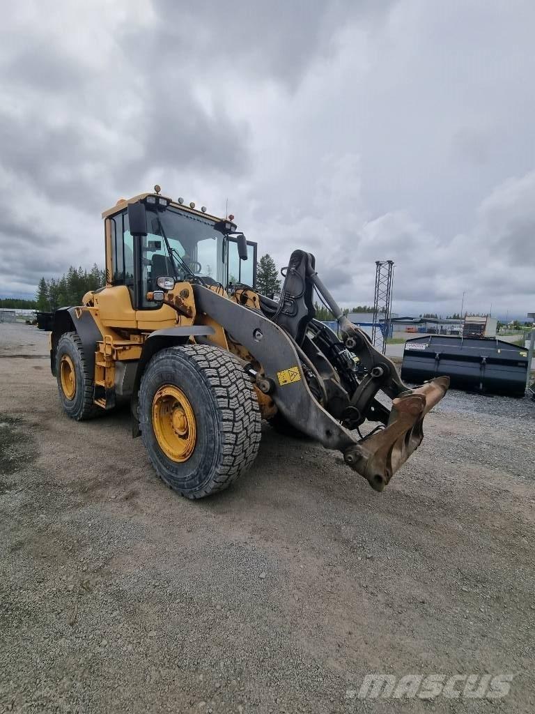 Volvo L 90 F 轮式装载机