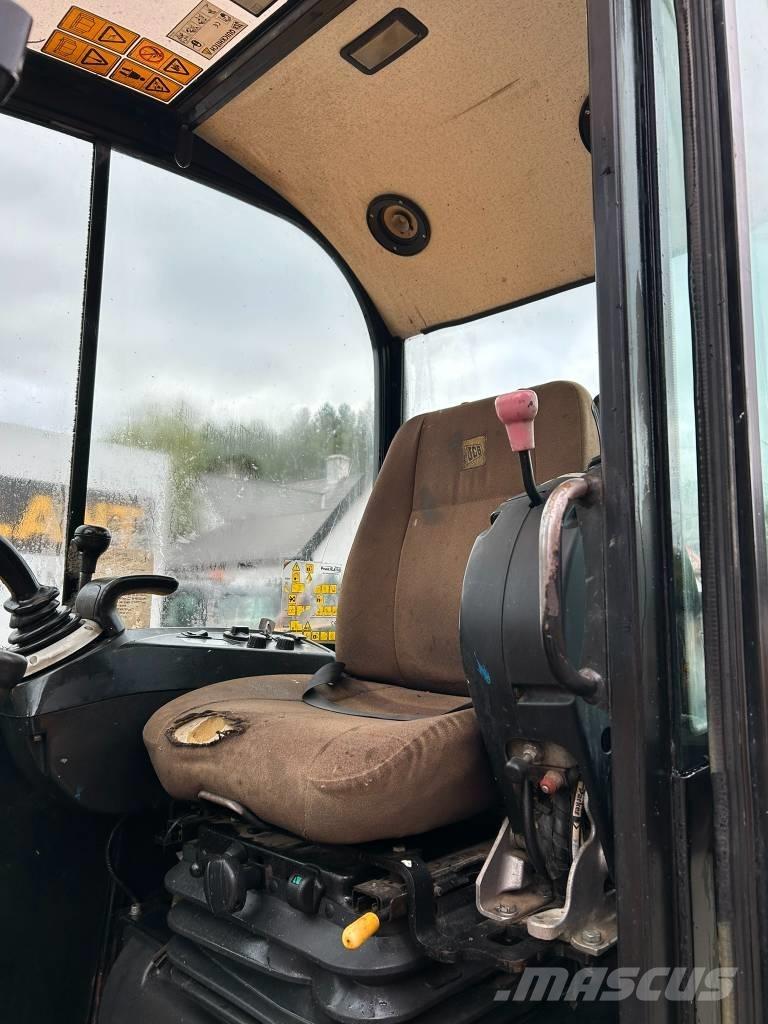 JCB 8065 RTS 小型挖掘机