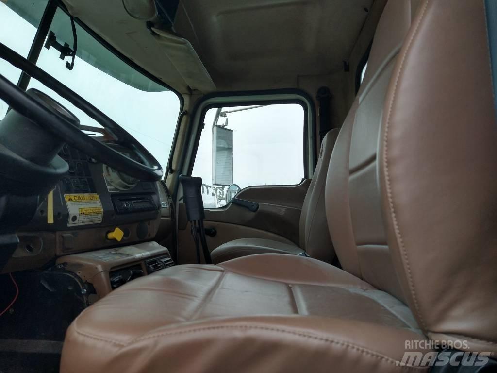 Mack CV 垃圾车