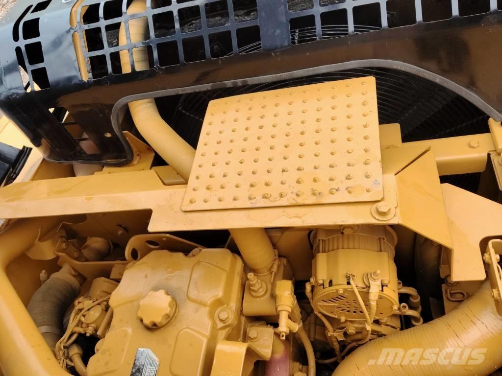 CAT 330 D 履带挖掘机