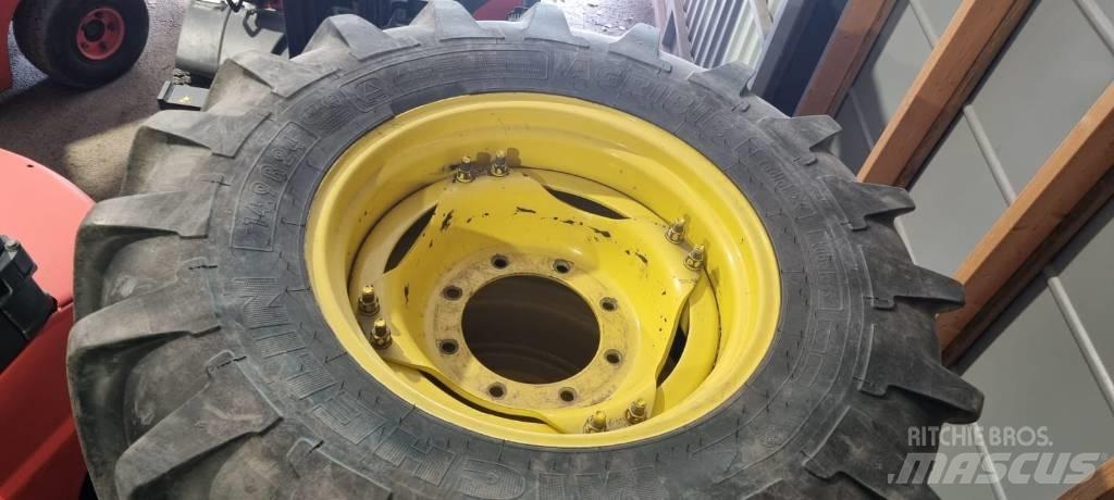 Michelin 14.9R24 轮胎、车轮、轮圈