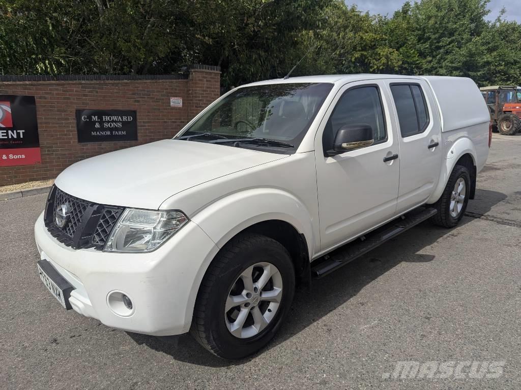 Nissan Navara 皮卡车