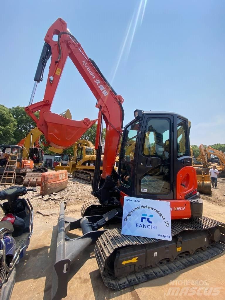 Kubota KX 163 中型挖掘机