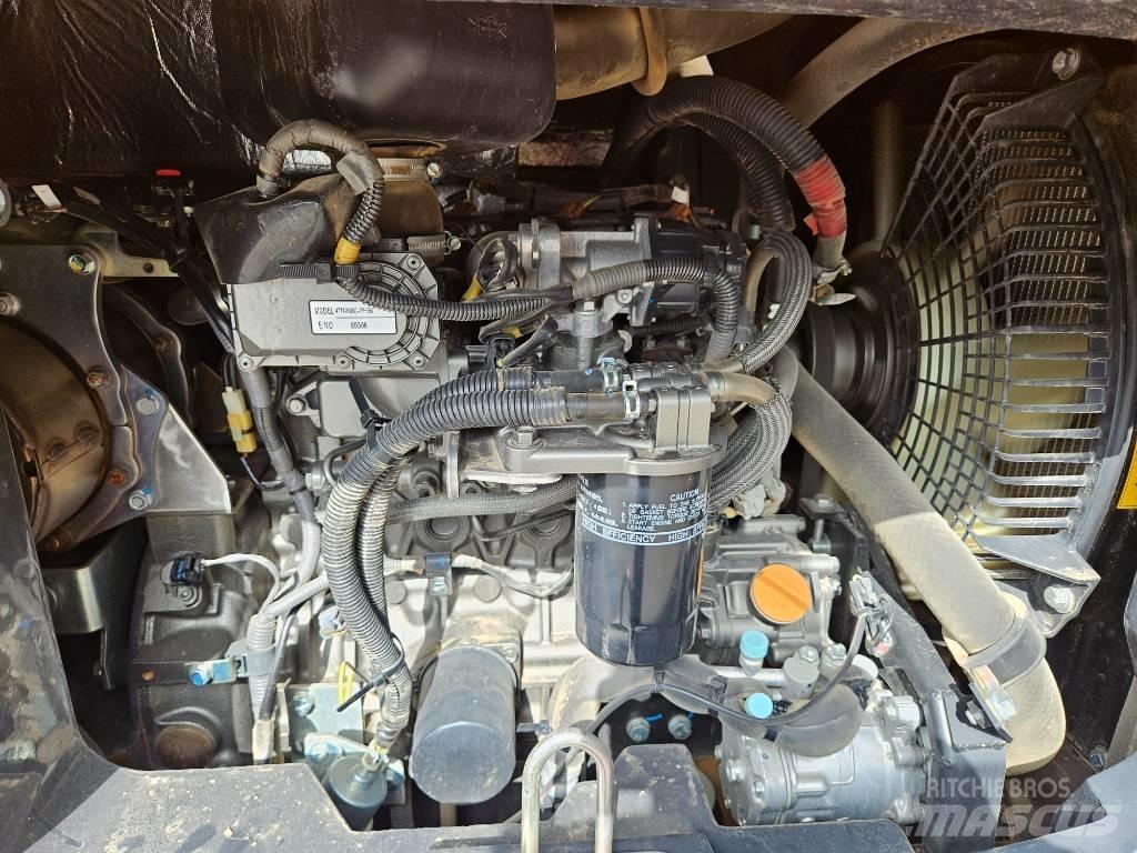 Hitachi ZX 55 U-5 小型挖掘机
