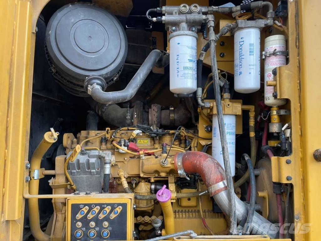 CAT 140M 平地机/推土机