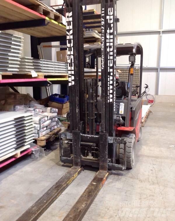 Manitou ME 430 AC 电动叉车