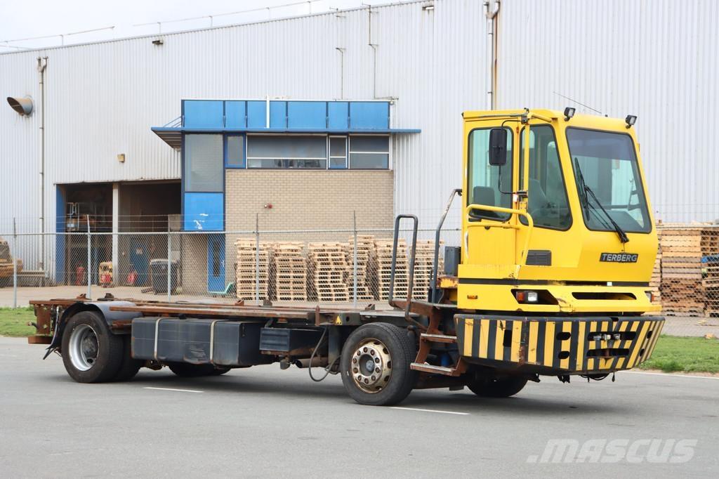 Terberg BC182 码头牵引车