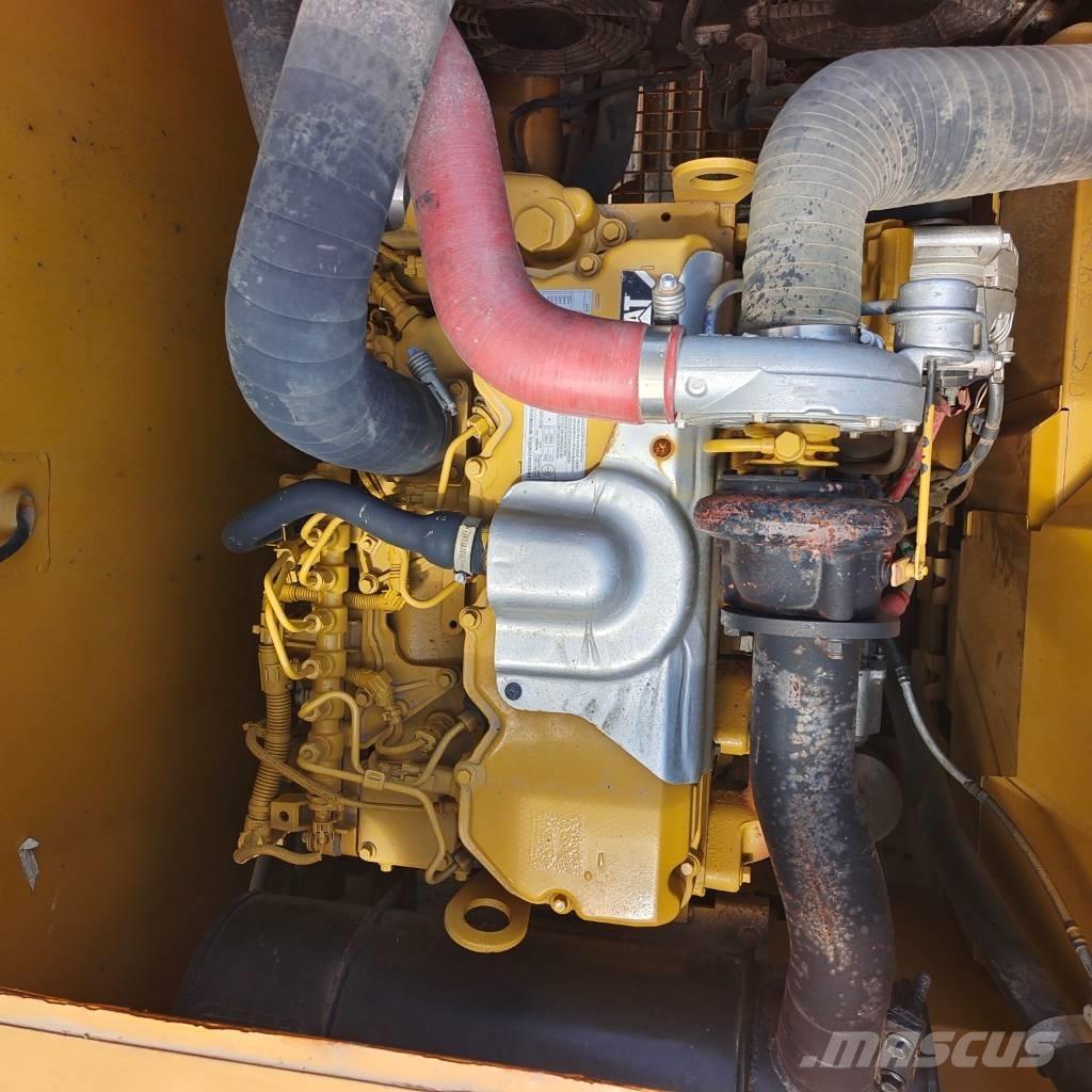 CAT 320 GC 履带挖掘机