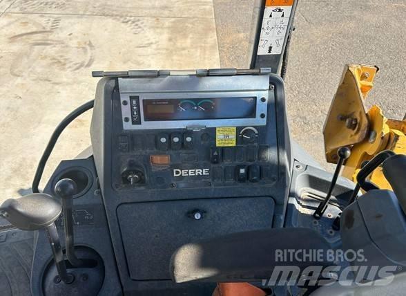 John Deere 310L EP 反铲装载机