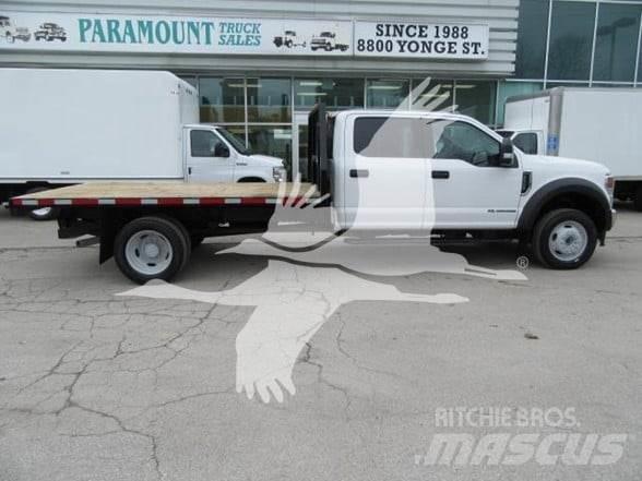Ford F550 平板栏板货车
