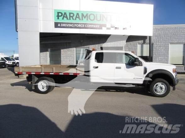 Ford F550 平板栏板货车